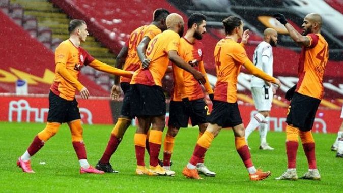 Galatasaray&#039;da 2 futbolcunun testi pozitif çıktı