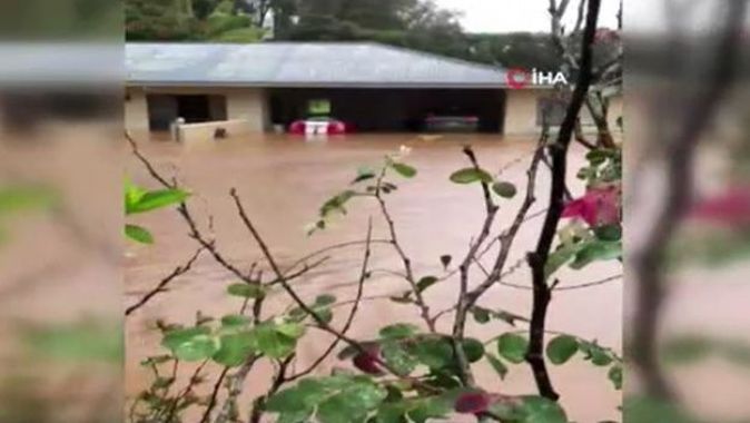 Hawaii’de baraj taştı: 6 evde ağır hasar