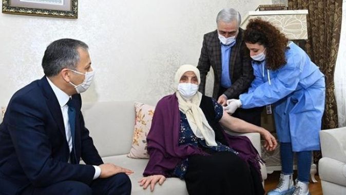 İstanbul Valisi Ali Yerlikaya’dan aşı çağrısı