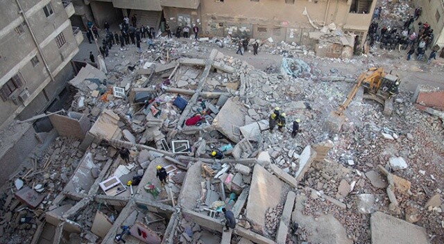 Kahire&#039;de bina çöktü: 8 ölü, 29 yaralı
