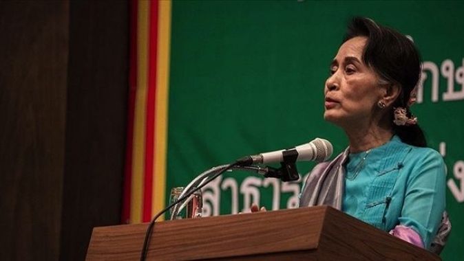 Myanmar&#039;da gözaltında tutulan Suu Çii&#039;ye rüşvet suçlaması yöneltildi