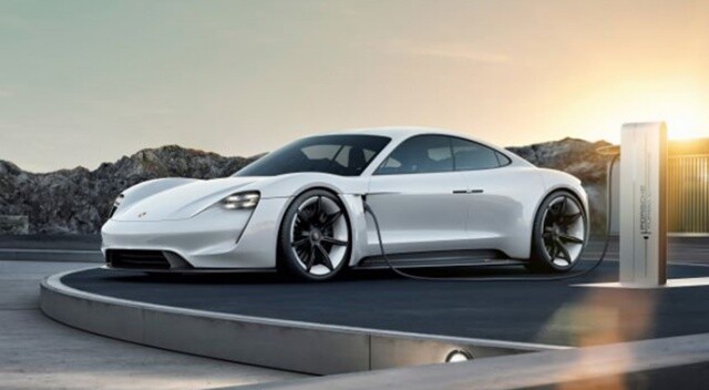 Porsche, tüm elektrikli otomobiller için Türkiye&#039;ye şarj ağı kurdu