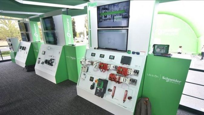 Schneider Electric, bölgenin ilk ‘İnovasyon Merkezi’ni İstanbul’da açtı