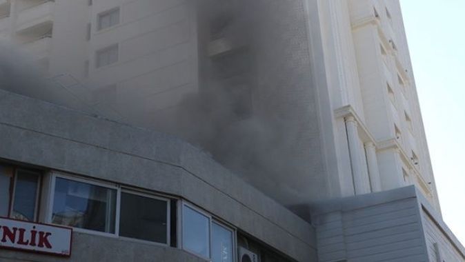 Antalya&#039;da 4 yıldızlı otelde yangın