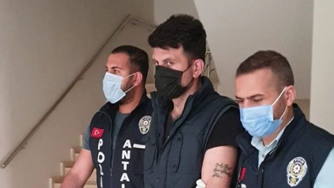 Antalya&#039;da kanser ilaçları dolandırıcısı yakalandı