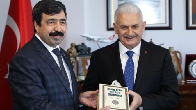 Binali Yıldırım: Hedef, İzmir’i AK Parti  hizmetiyle buluşturmak