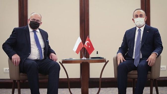 Dışişleri Bakanı Çavuşoğlu, Polonyalı mevkidaşı Rau ile görüştü
