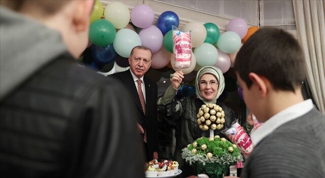 Emine Erdoğan&#039;dan Sevgi Evlerindeki çocukları ağırladıkları iftara ilişkin paylaşım