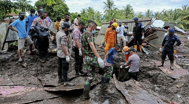Endonezya’daki sel ve heyelan ölü sayısı 117 oldu