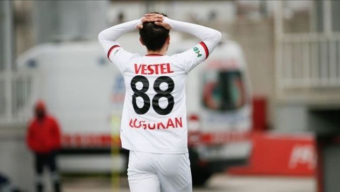 Eskişehirspor, TFF 1. Lig&#039;den düşmesi kesinleşen ilk takım oldu