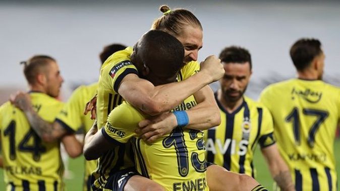 Fenerbahçe zirveye tutundu