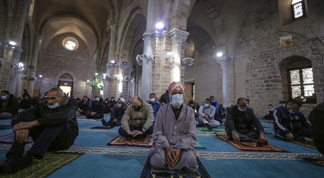 Filistin&#039;de teravih namazı camilerde kılınabilecek