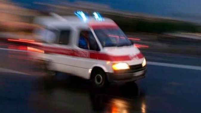 Hasta taşıyan ambulansın çarptığı şahıs hayatını kaybetti