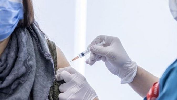 İkinci doz BioNTech aşısında ertelemeye iptal
