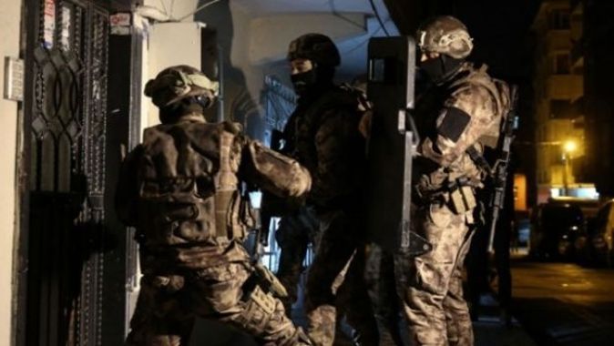 İstanbul&#039;da terör örgütü PKK/KCK&#039;ya operasyon: 8 gözaltı