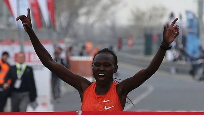 İstanbul Yarı Maratonu&#039;nda dünya rekoru
