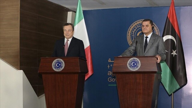 İtalya Başbakanı Draghi ile Libya Başbakanı Dibeybe Trablus&#039;ta bir araya geldi
