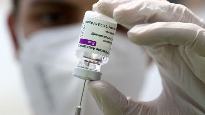 İtalya’da AstraZeneca aşısından 4 kişi hayatını kaybetti