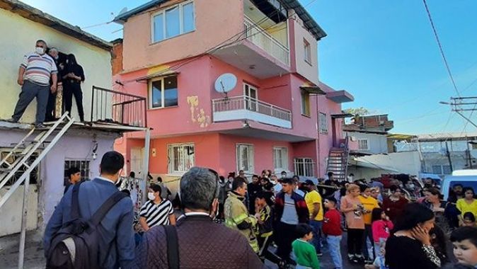 İzmir&#039;de yangın faciası! Evde tek olan 4 yaşındaki çocuk öldü
