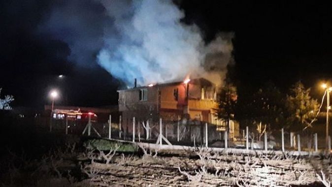Kırıkkale&#039;de iki katlı evde korkutan yangın