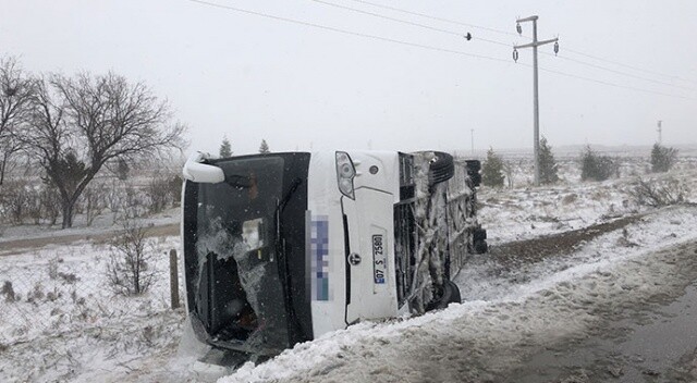 Konya&#039;da 2 tur otobüsü kaza yaptı: 1 ölü, 40&#039;dan fazla yaralı