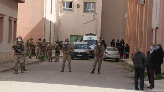PKK&#039;lı teröristlerin tuzakladığı patlayıcı infilak etti: Çoban hayatını kaybetti