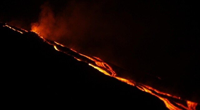 St. Vincent Başbakanı Gonsalves, yanardağ patlamalarının ardından &#039;uluslararası yardım&#039; çağrısında bulundu