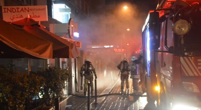 Taksim&#039;de korkutan restoran yangını