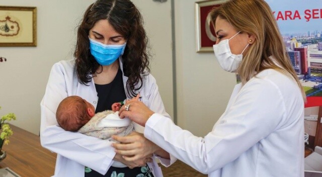Türkiye’de bir ilk: Annesi hamileyken aşılanan bebek antikorlu doğdu
