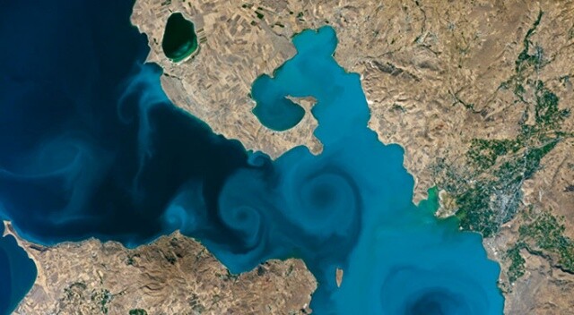 Van Gölü’ne oy yağmuru: NASA’nın sitesi çöktü