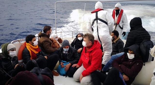Yunanlılar, 15 göçmen göçmeni lastik bota atıp geri itti