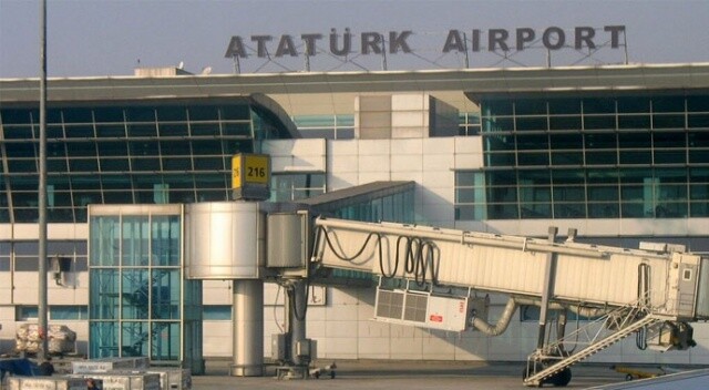 Atatürk Havalimanı&#039;nda gizlendiği tır lastiklerinin içinde yakalandı