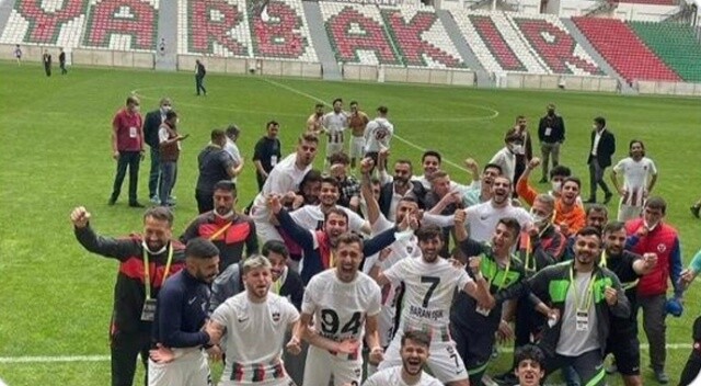 Bakan Soylu şampiyon Diyarbekirspor&#039;u tebrik etti