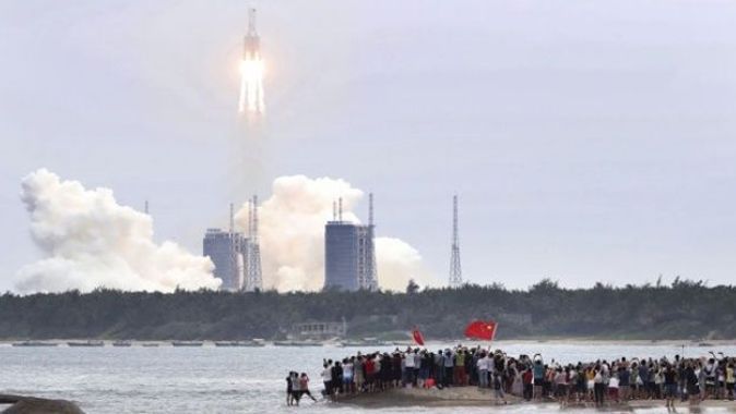 Çin, kontrolden çıkan ve Dünya&#039;ya düşmesi beklenen roket konusunda sessiz