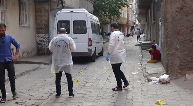 Diyarbakır&#039;da akrabaların kız kavgası ölümle son buldu