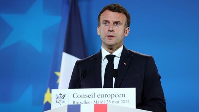 Fransa Cumhurbaşkanı Macron Covid aşısı vuruldu