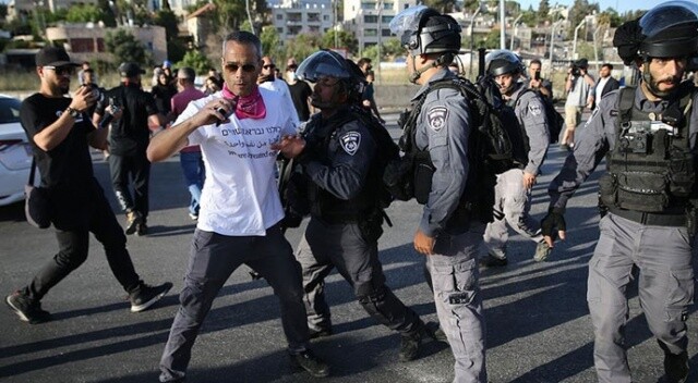 İşgalci İsrail, Filistin&#039;e destek yürüyüşünde şiddet uyguladı