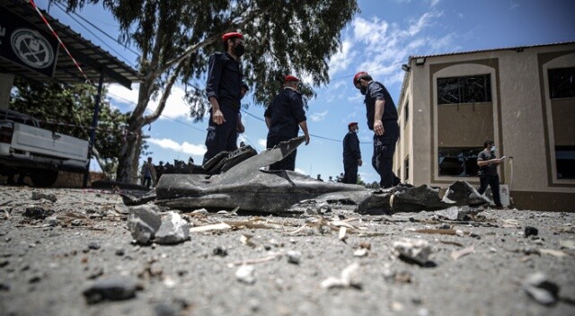 İsrail bombardımanının kalıntılarını imha ediliyor
