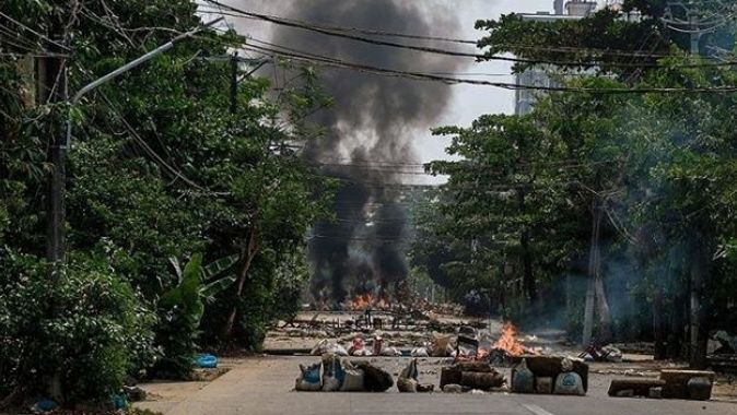 Myanmar&#039;ın Chin eyaletinde darbe karşıtı silahlı grup, ordu ile çatıştı: 8 ölü