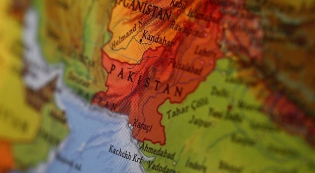 Pakistan&#039;da bombalı saldırı sonucu 2 asker öldü