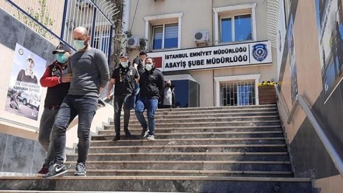 Polis kılığında eve girdiler bin 200 lira çaldılar