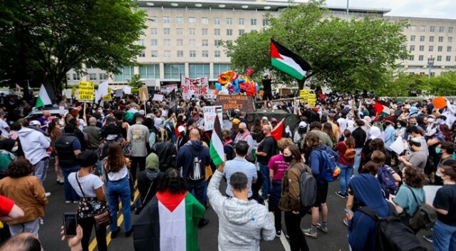 Washington&#039;da binlerce kişi Filistin için yürüdü