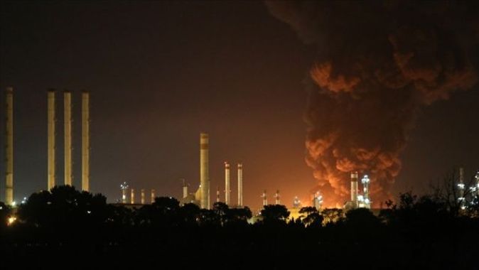 İran Petrol Bakanı&#039;ndan rafineride çıkan yangın ile ilgili açıklama