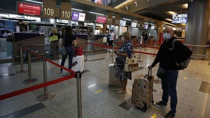 Rus Turistler Türkiye ile uçuşların tekrar başlamasını istiyor