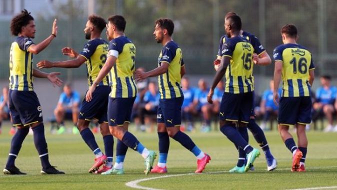 Fenerbahçe&#039;de 4 futbolcu kadro dışı