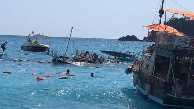 Fethiye&#039;de tur teknesi battı: 2 yaşındaki çocuk hayatını kaybetti