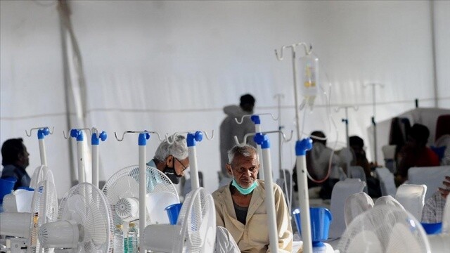 Hindistan&#039;da salgında hasta sayısında düşüş devam ediyor