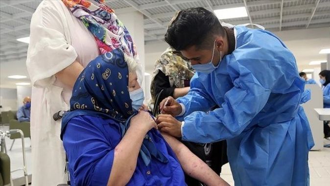 İran&#039;da koronavirüsten 268 kişi daha hayatını kaybetti