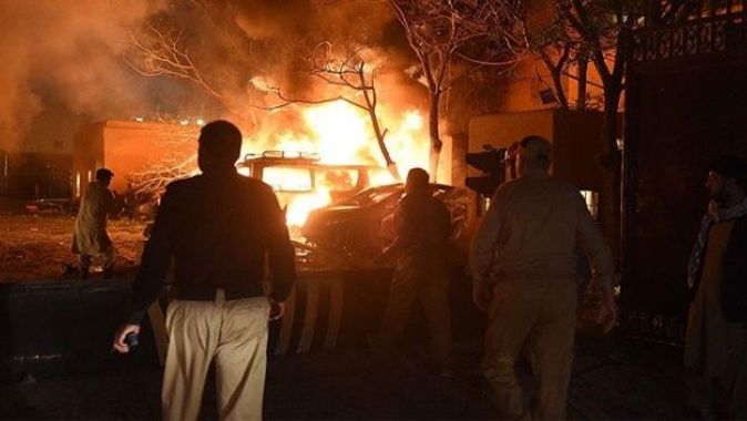 Pakistan&#039;da patlama! 10 ölü, 39 yaralı