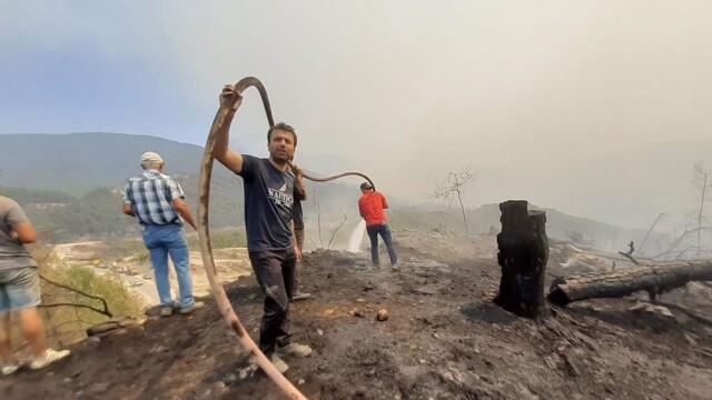 AK Partili Köse yangına karşı verdiği mücadeleyi anlattı
